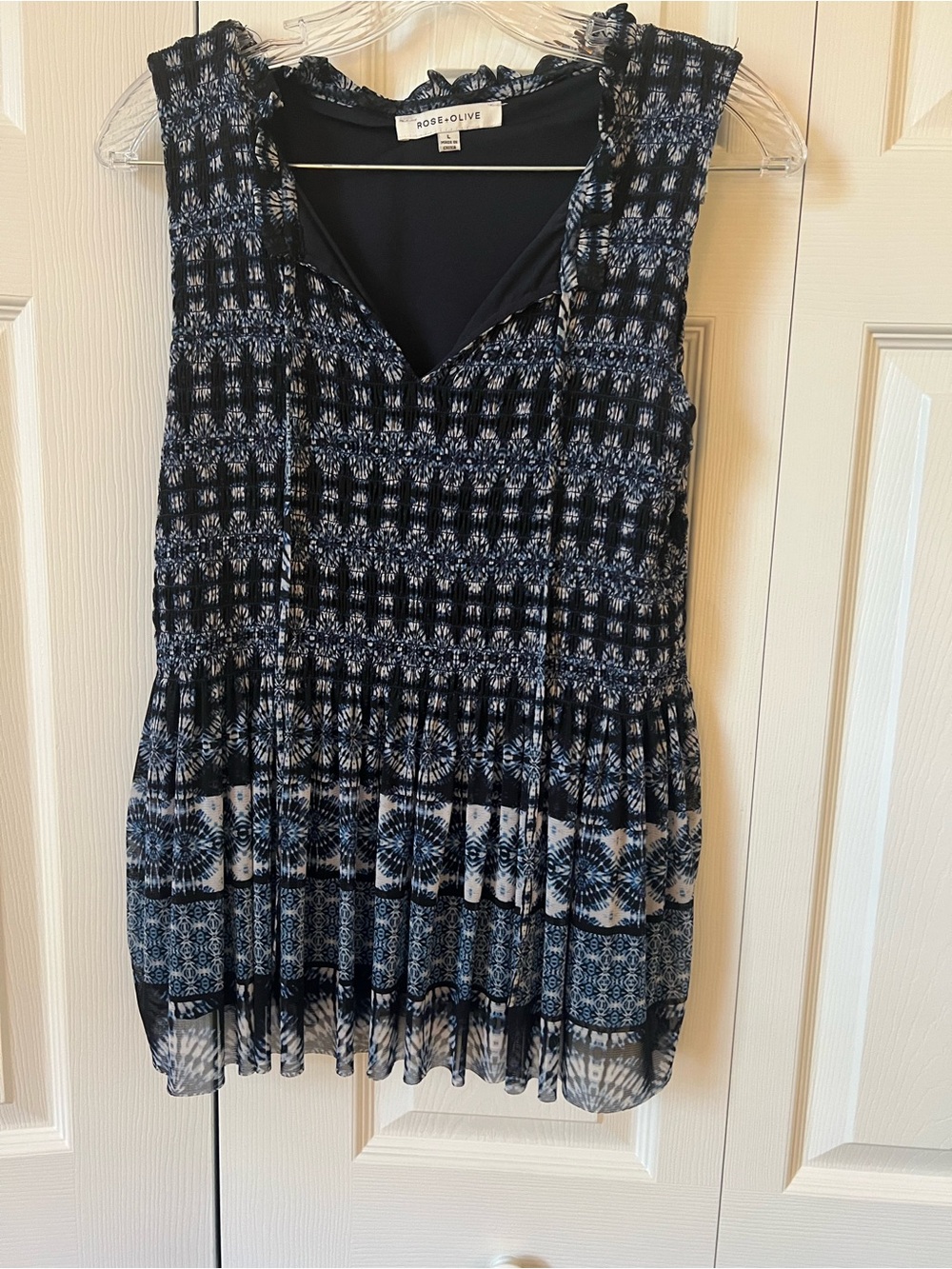 Rose & Olive Navy and White Patterned Sleeveless top